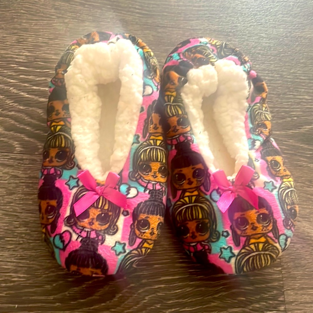 L.O.L. Fuzzy slippers